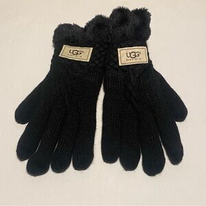 UGG australia Black Ribbed Knit Gloves with Faux Fur Cuff O/S